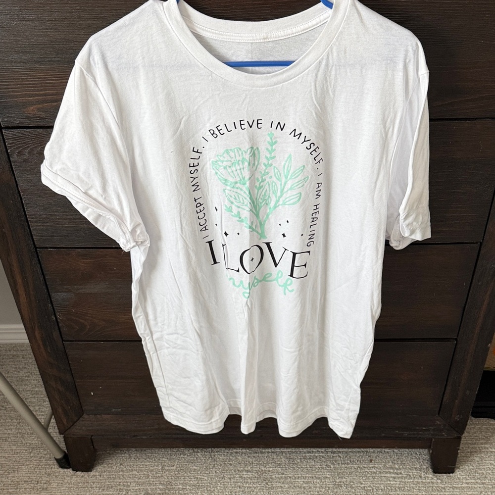 White Graphic T-Shirt with Inspirational Print